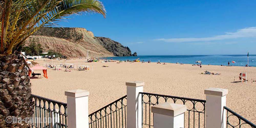 Blick auf den Strand in Luz