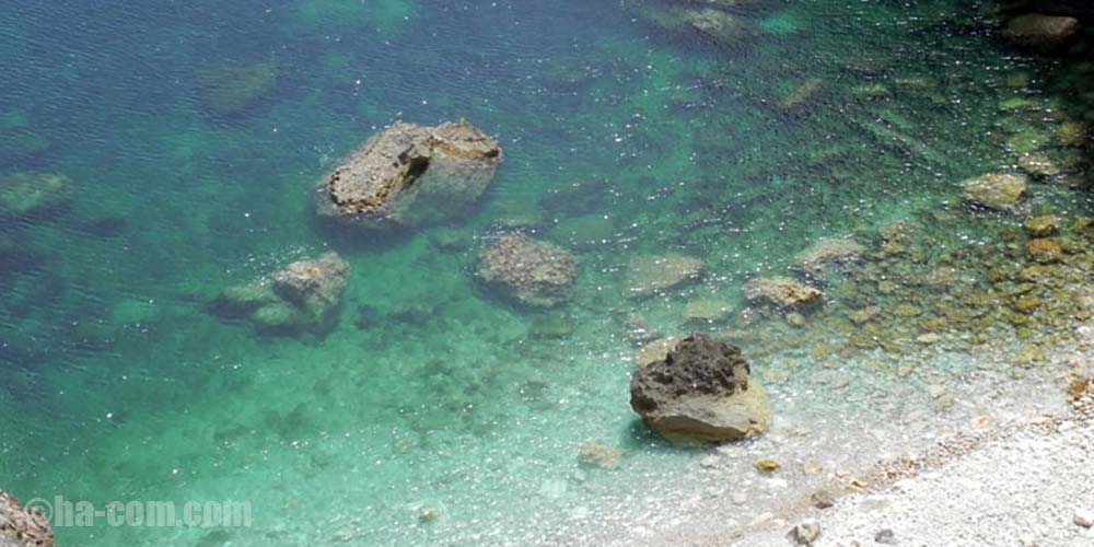 Klares Wasser am Strand