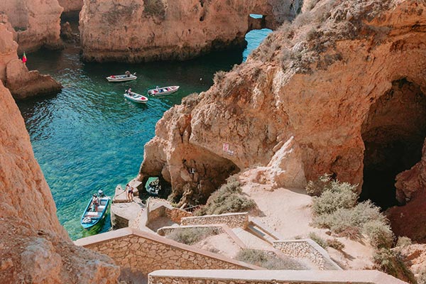 Höhle an der Algarve