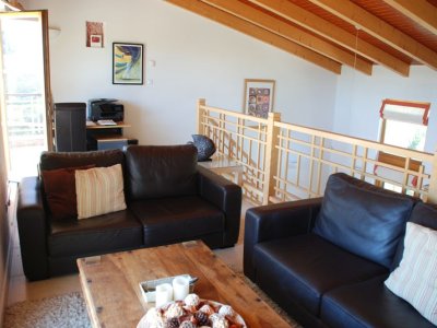 villa_mimosa_114_mezzanine_living_area