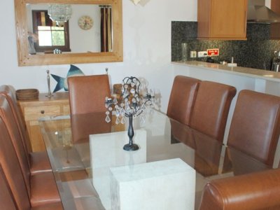 Villa_Fuji_182_Dining