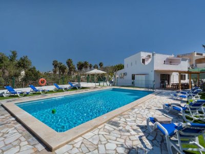 SWIMMINGPOOL