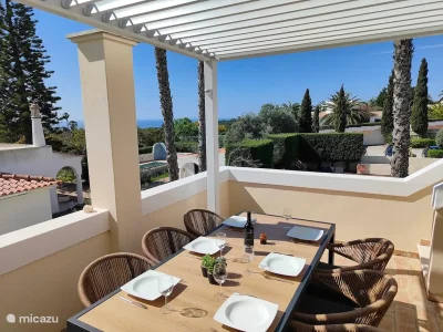 Casa_Catharina_untere Terrasse mit Meerblick