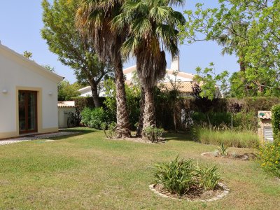 AlmaVerde-Villa-115-garden